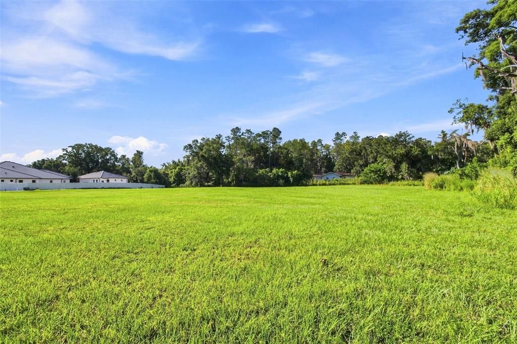 En Venta: $399,999 (1.59 acres)