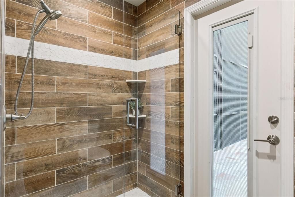 For Sale: $550,000 (2 beds, 2 baths, 1808 Square Feet)