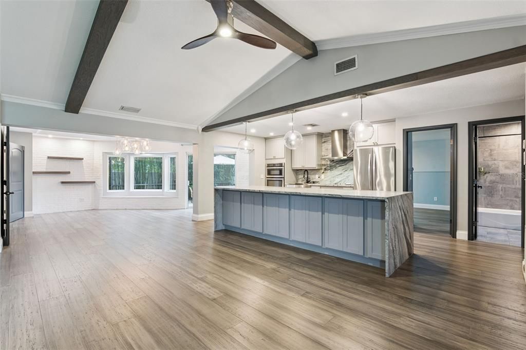 For Sale: $550,000 (2 beds, 2 baths, 1808 Square Feet)