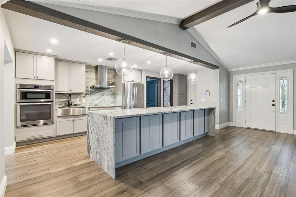 For Sale: $550,000 (2 beds, 2 baths, 1808 Square Feet)
