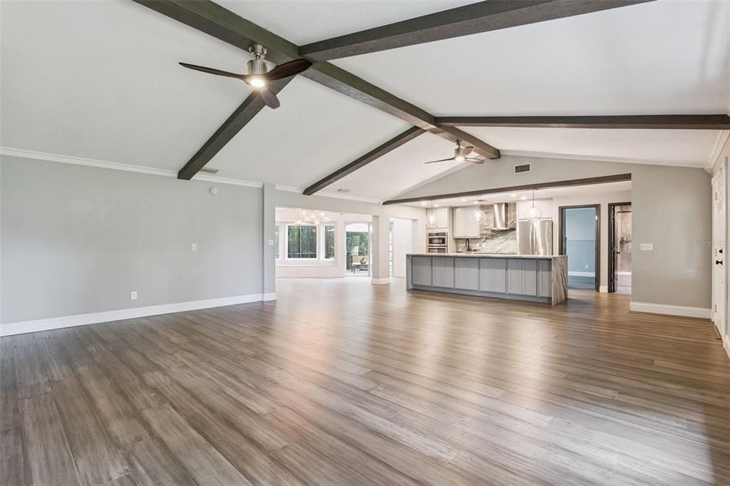 For Sale: $550,000 (2 beds, 2 baths, 1808 Square Feet)