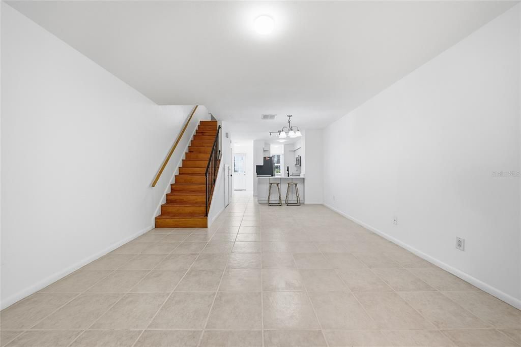 En Venta: $215,000 (2 camas, 2 baños, 1089 Pies cuadrados)