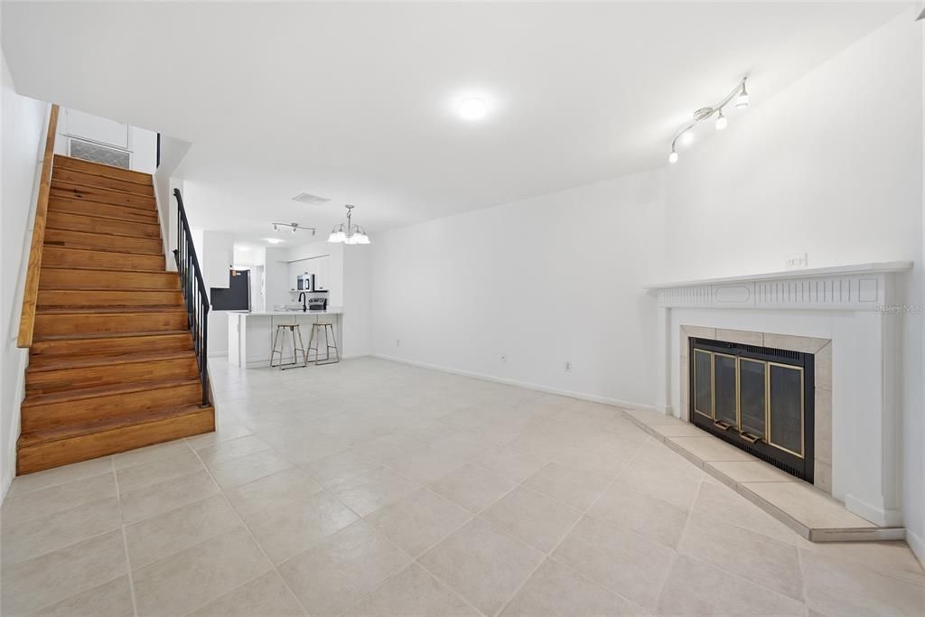 En Venta: $215,000 (2 camas, 2 baños, 1089 Pies cuadrados)