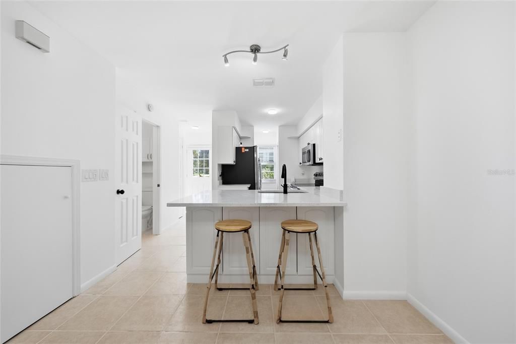 En Venta: $215,000 (2 camas, 2 baños, 1089 Pies cuadrados)