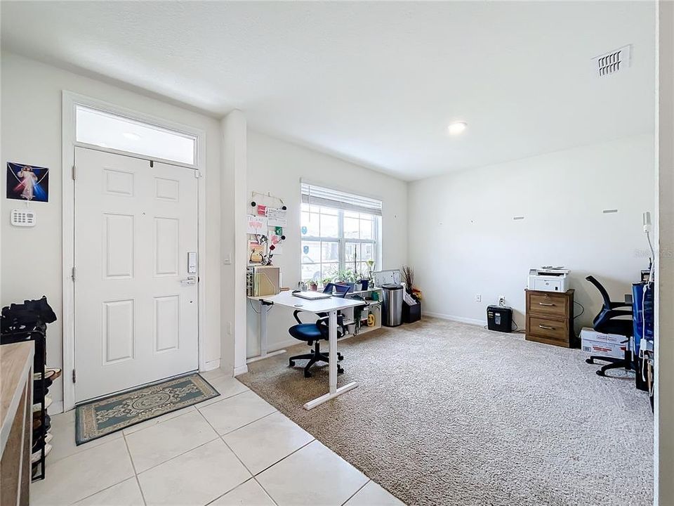 待售: $395,000 (5 贝兹, 3 浴室, 2652 平方英尺)