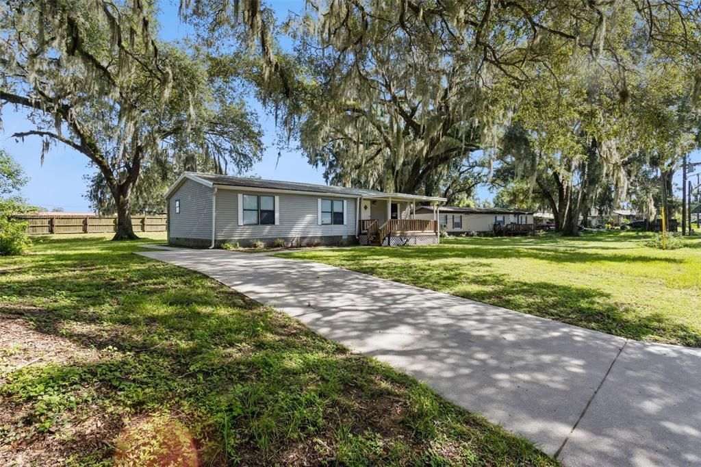 For Sale: $160,000 (3 beds, 2 baths, 1056 Square Feet)