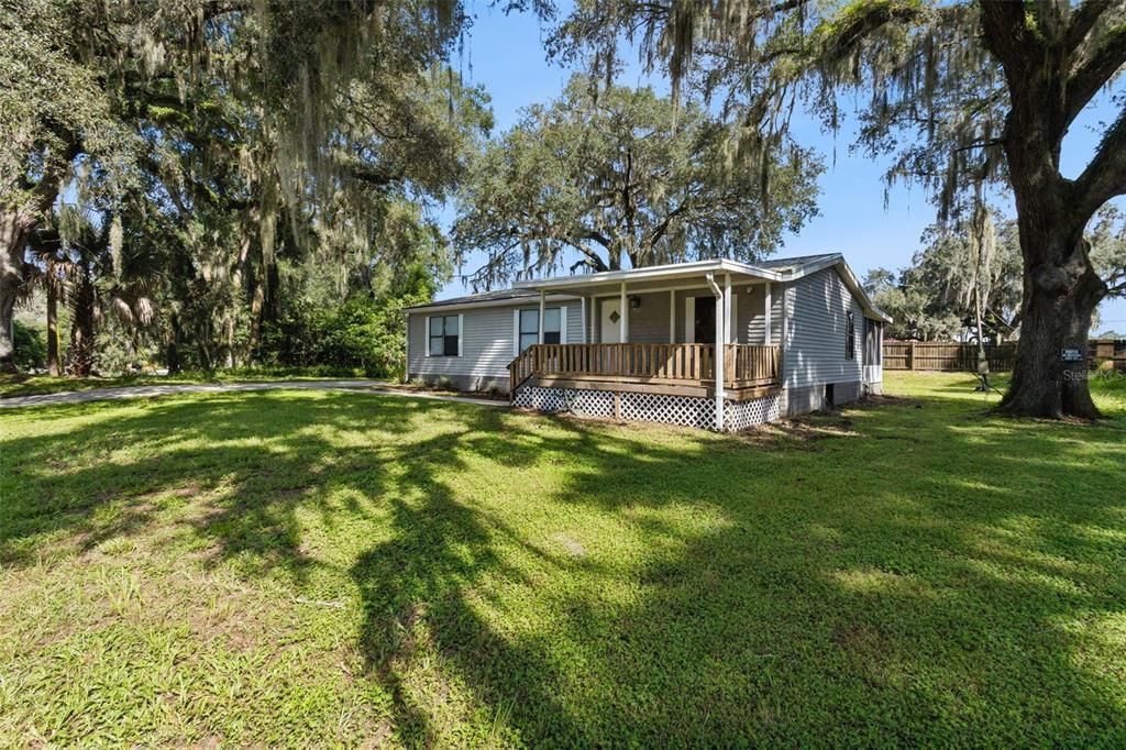 For Sale: $160,000 (3 beds, 2 baths, 1056 Square Feet)