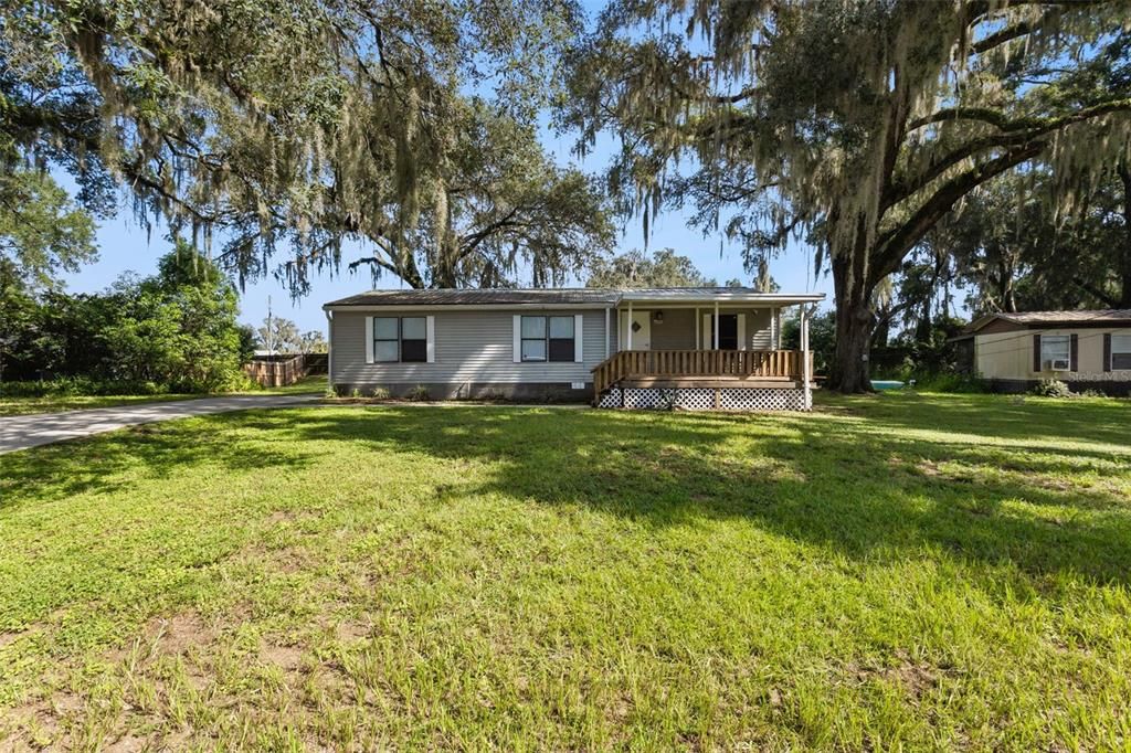 For Sale: $160,000 (3 beds, 2 baths, 1056 Square Feet)