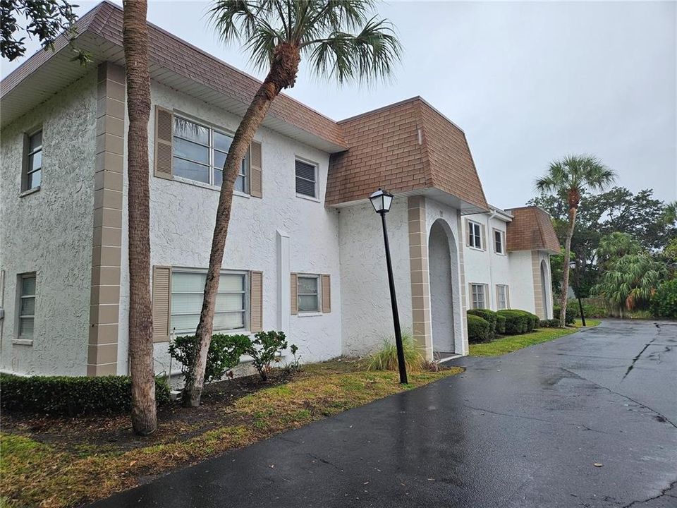 Vendido Recientemente: $65,747 (2 camas, 1 baños, 968 Pies cuadrados)