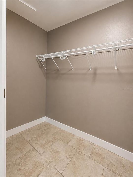 For Sale: $235,000 (2 beds, 2 baths, 1032 Square Feet)