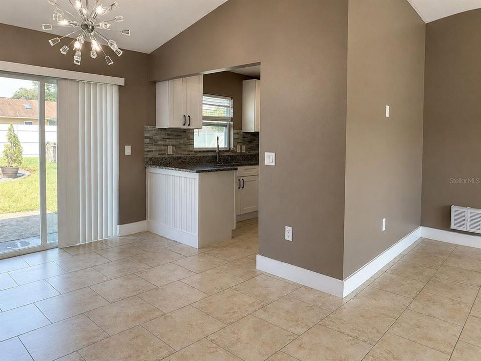 For Sale: $235,000 (2 beds, 2 baths, 1032 Square Feet)