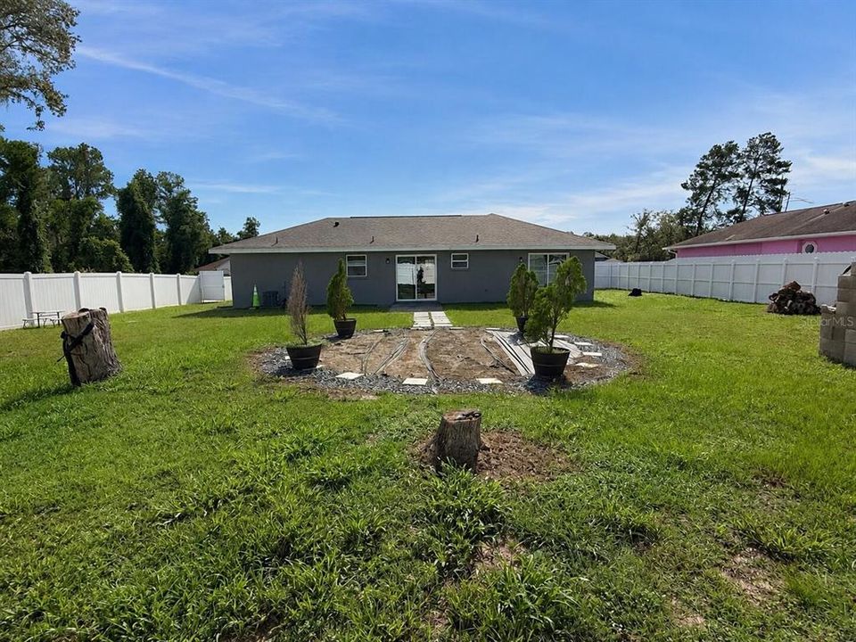 For Sale: $235,000 (2 beds, 2 baths, 1032 Square Feet)
