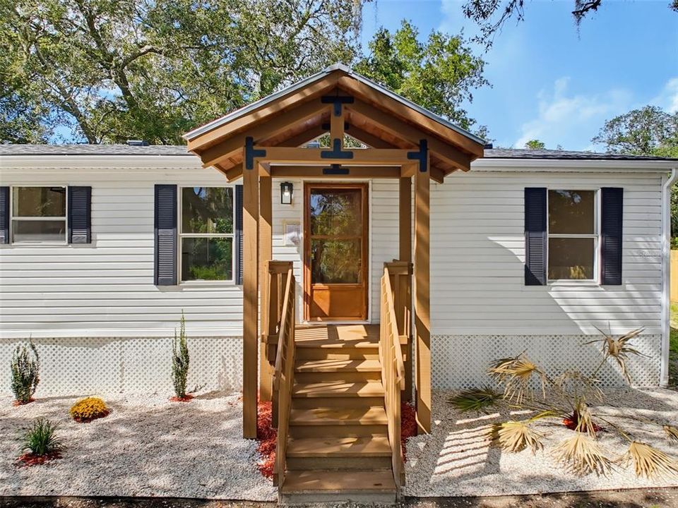 На продажу: $229,999 (3 спален, 2 ванн, 1152 Квадратных фут)