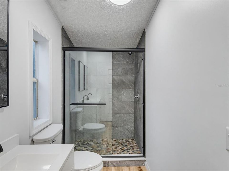 На продажу: $229,999 (3 спален, 2 ванн, 1152 Квадратных фут)