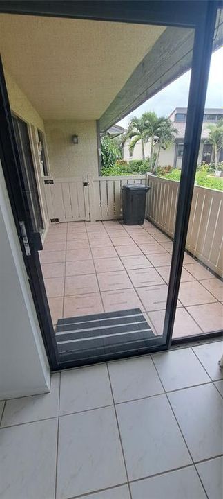 For Rent: $2,200 (2 beds, 2 baths, 1250 Square Feet)