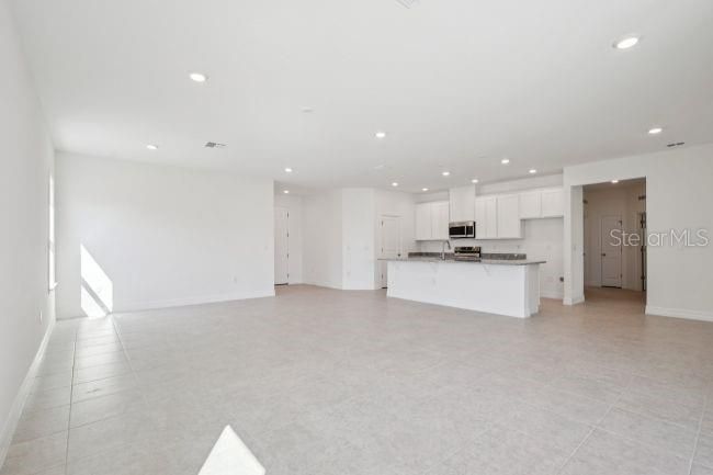 На продажу: $409,900 (3 спален, 2 ванн, 2066 Квадратных фут)