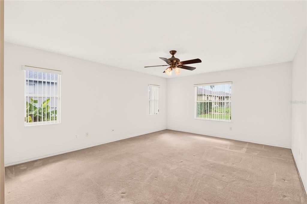For Sale: $344,900 (3 beds, 2 baths, 2131 Square Feet)