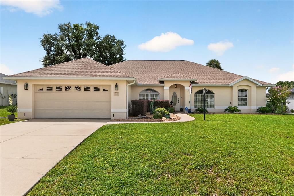 For Sale: $344,900 (3 beds, 2 baths, 2131 Square Feet)