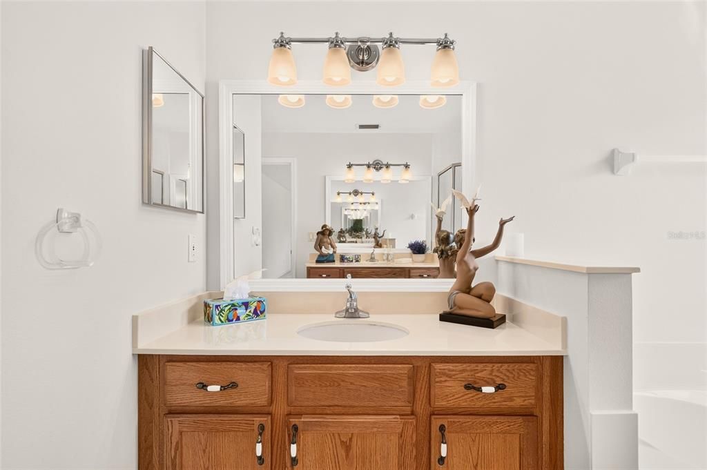 For Sale: $344,900 (3 beds, 2 baths, 2131 Square Feet)