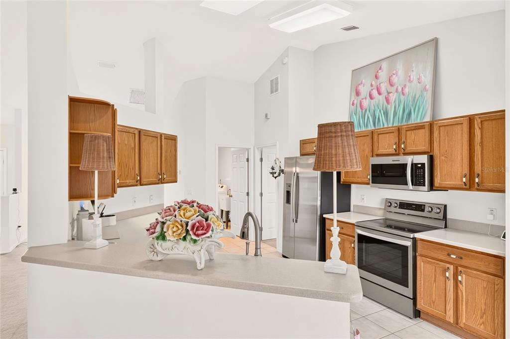 For Sale: $344,900 (3 beds, 2 baths, 2131 Square Feet)