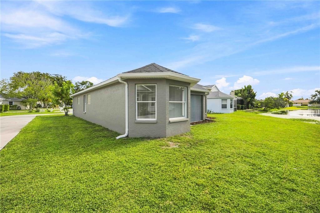 For Sale: $424,900 (3 beds, 2 baths, 1576 Square Feet)