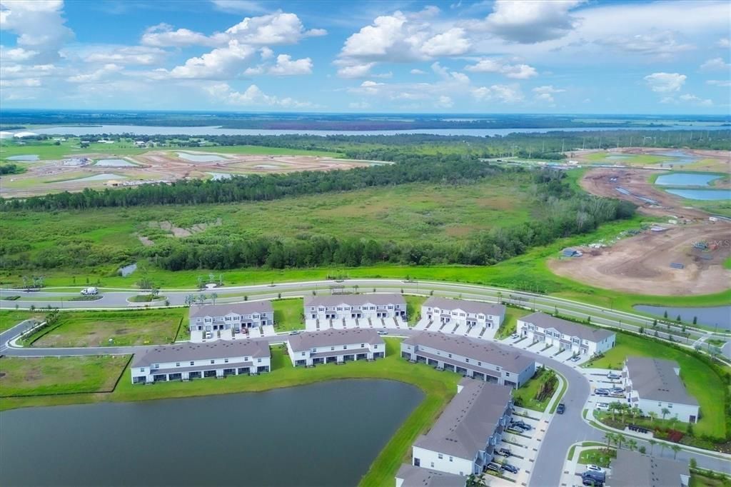 В аренду: $2,300 (3 спален, 2 ванн, 1702 Квадратных фут)