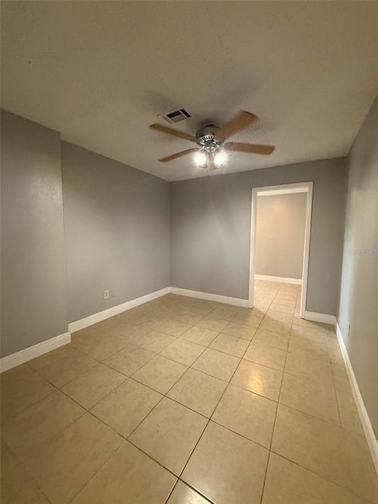 For Rent: $2,495 (5 beds, 2 baths, 1568 Square Feet)