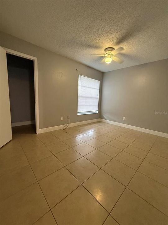 For Rent: $2,495 (5 beds, 2 baths, 1568 Square Feet)