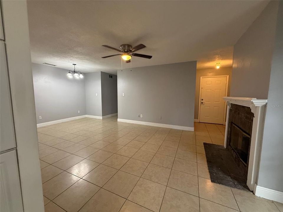 For Rent: $2,495 (5 beds, 2 baths, 1568 Square Feet)