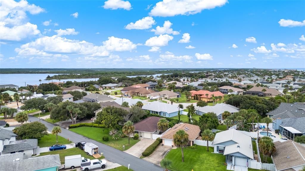 На продажу: $499,900 (3 спален, 2 ванн, 1715 Квадратных фут)