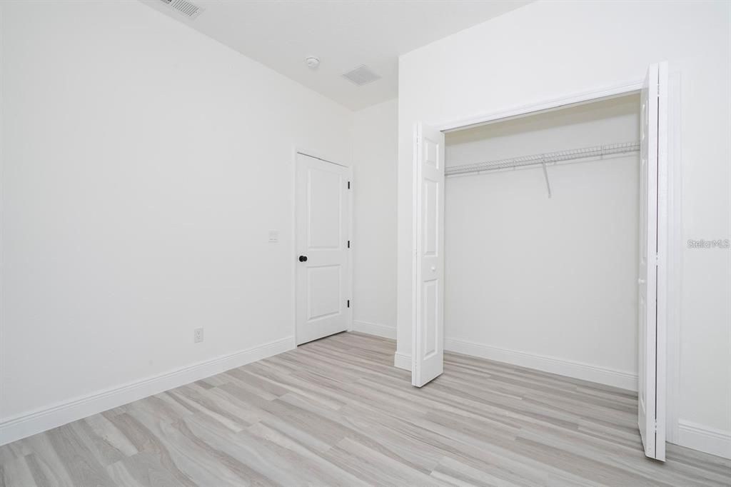 For Rent: $2,000 (4 beds, 2 baths, 1774 Square Feet)