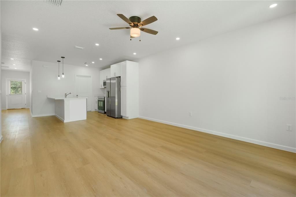 Activo con contrato: $599,000 (0 camas, 0 baños, 2158 Pies cuadrados)