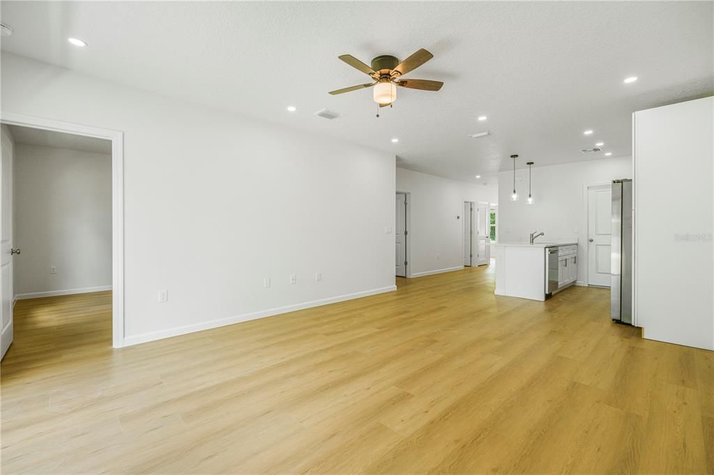 Activo con contrato: $599,000 (0 camas, 0 baños, 2158 Pies cuadrados)