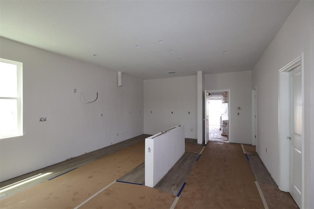На продажу: $479,990 (4 спален, 2 ванн, 2341 Квадратных фут)