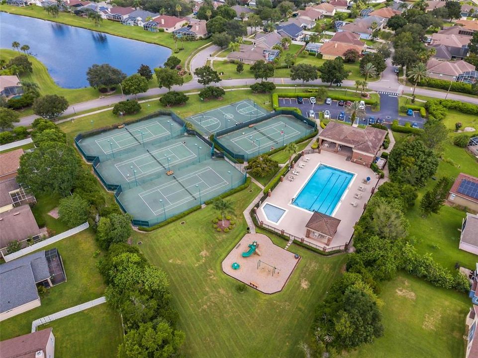 Activo con contrato: $524,999 (3 camas, 2 baños, 2078 Pies cuadrados)
