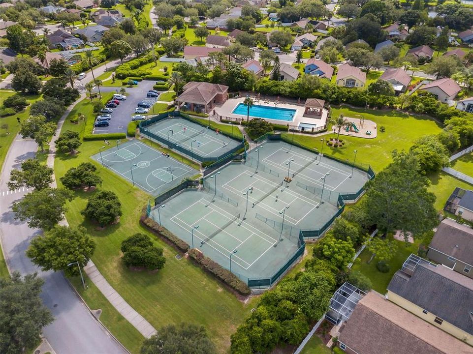Activo con contrato: $524,999 (3 camas, 2 baños, 2078 Pies cuadrados)
