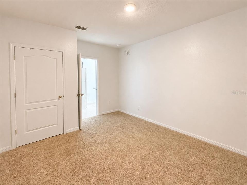 For Sale: $316,990 (4 beds, 2 baths, 1867 Square Feet)
