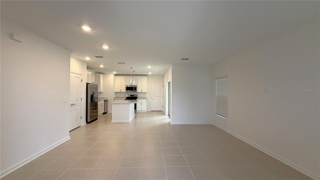 For Rent: $2,600 (3 beds, 2 baths, 1647 Square Feet)