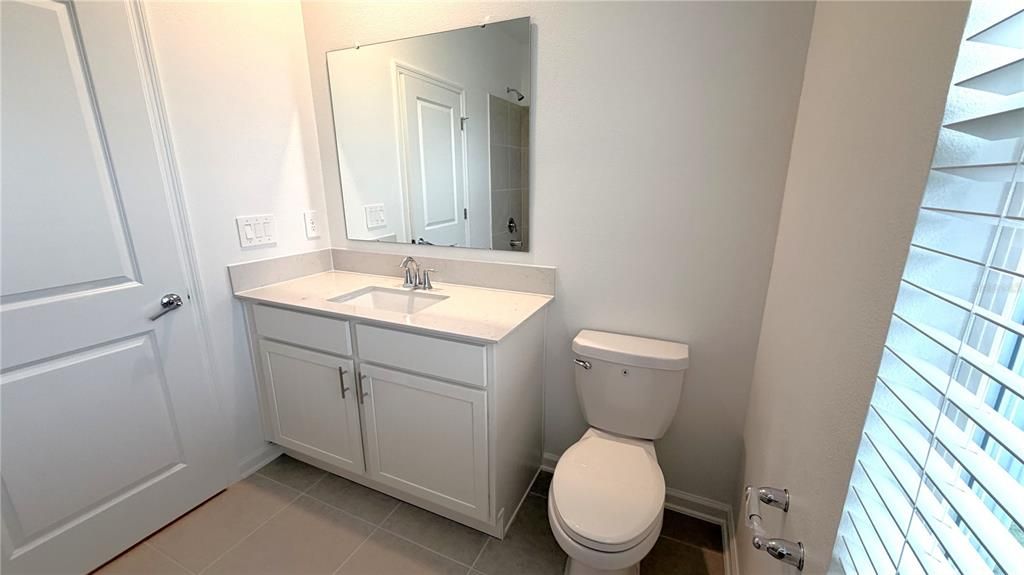 For Rent: $2,600 (3 beds, 2 baths, 1647 Square Feet)