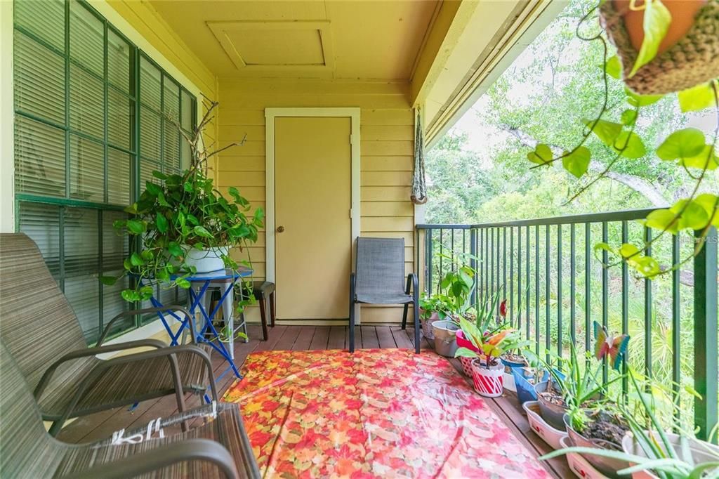For Rent: $1,800 (2 beds, 2 baths, 1027 Square Feet)