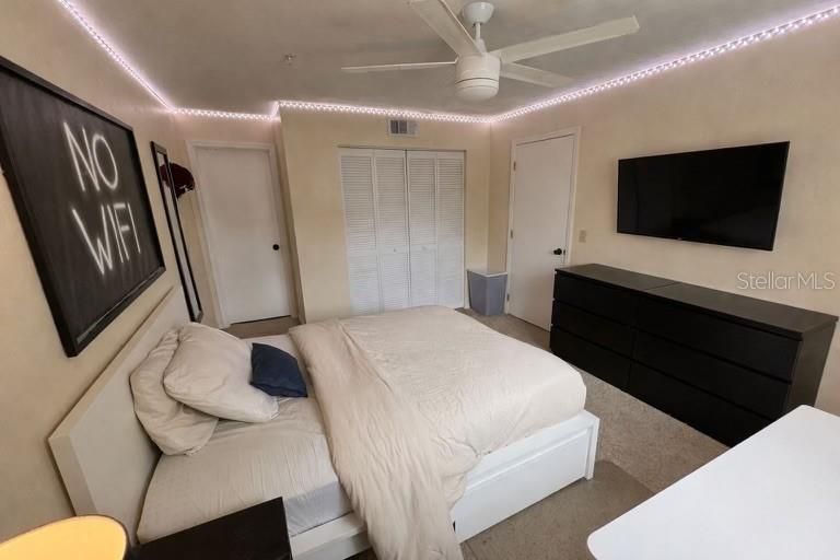 En Venta: $150,000 (2 camas, 2 baños, 888 Pies cuadrados)