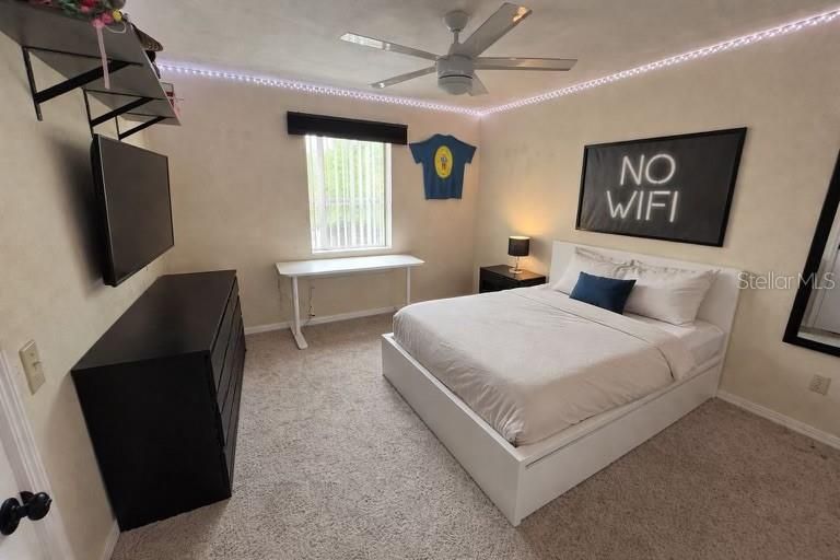 En Venta: $150,000 (2 camas, 2 baños, 888 Pies cuadrados)