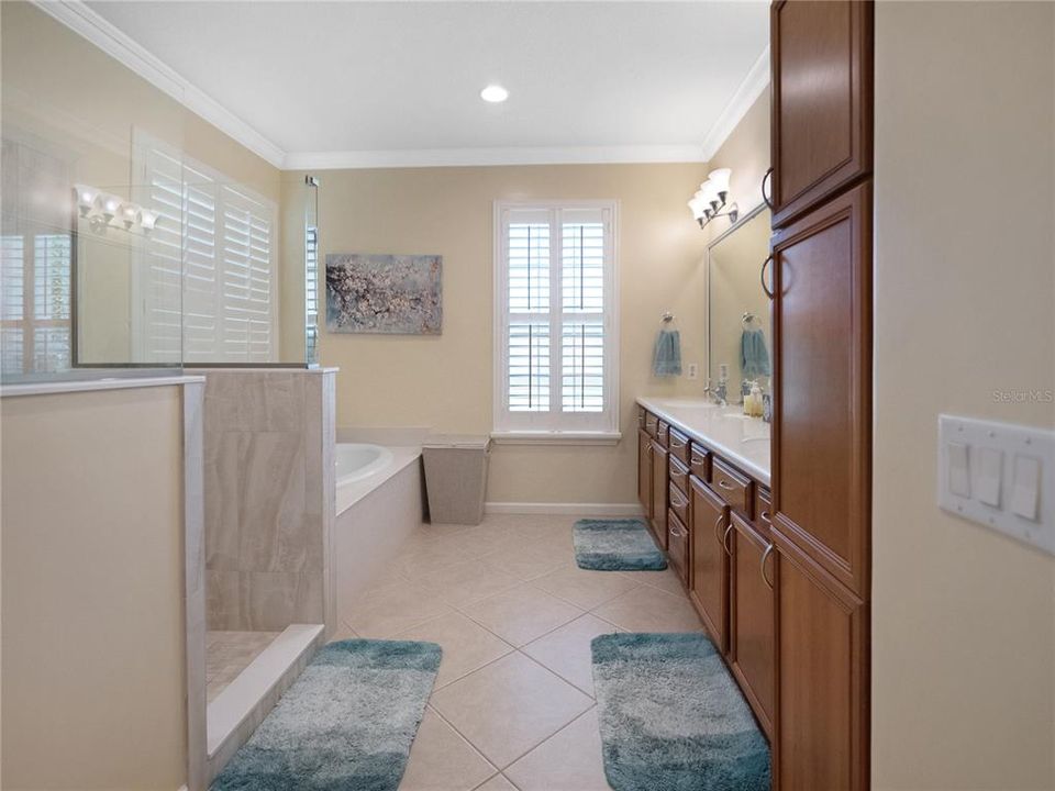 For Sale: $562,265 (3 beds, 2 baths, 2413 Square Feet)