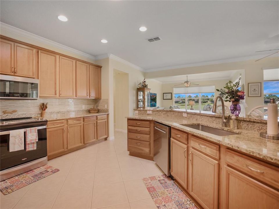 For Sale: $562,265 (3 beds, 2 baths, 2413 Square Feet)
