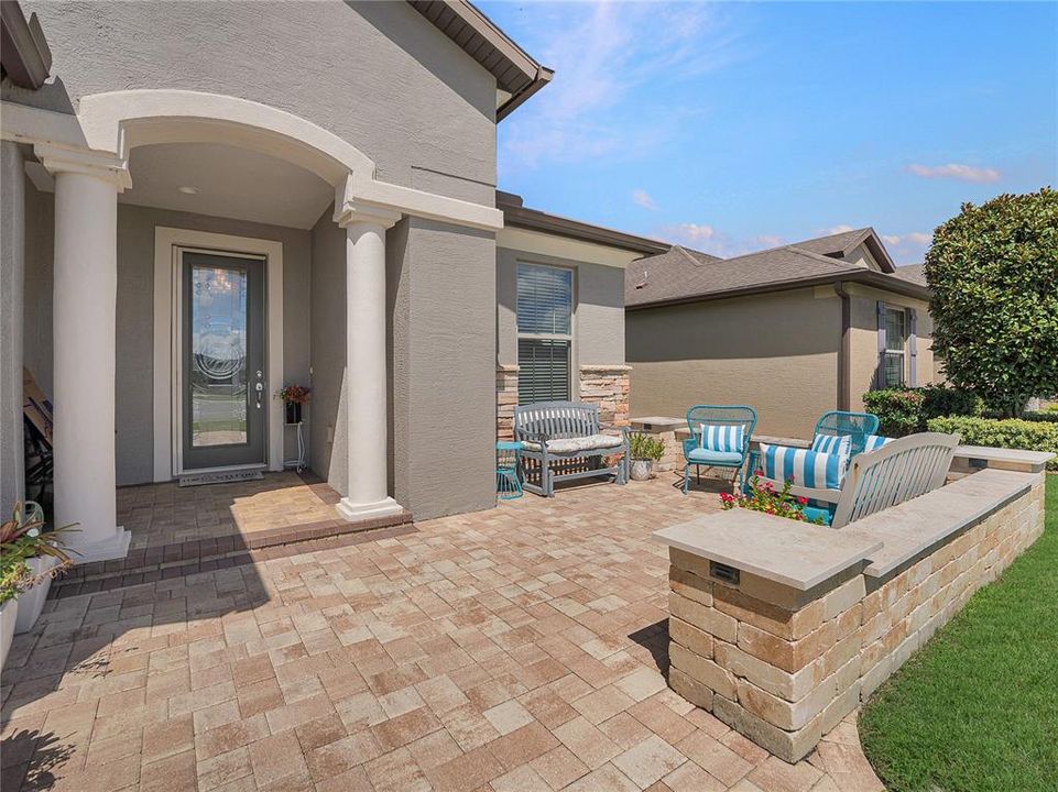 For Sale: $415,514 (2 beds, 2 baths, 2147 Square Feet)