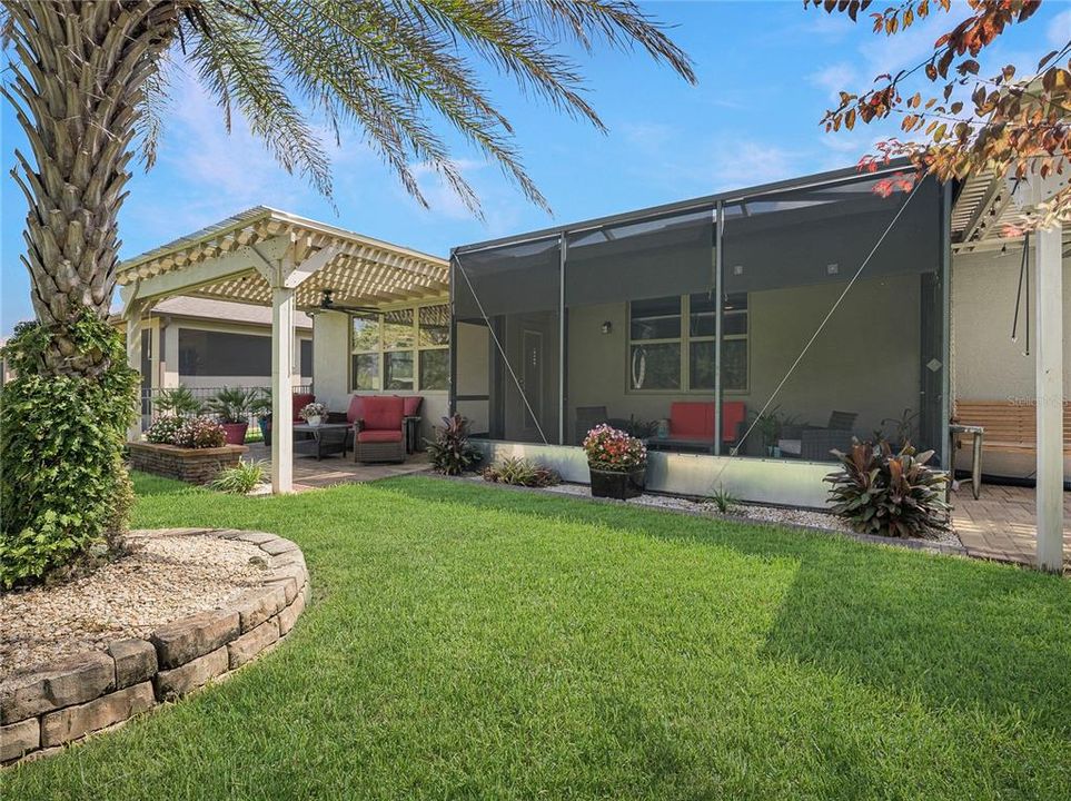 For Sale: $415,514 (2 beds, 2 baths, 2147 Square Feet)
