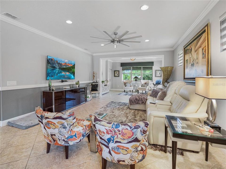 For Sale: $415,514 (2 beds, 2 baths, 2147 Square Feet)
