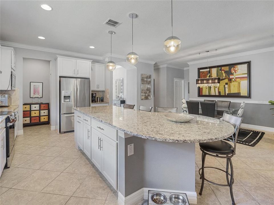 For Sale: $415,514 (2 beds, 2 baths, 2147 Square Feet)