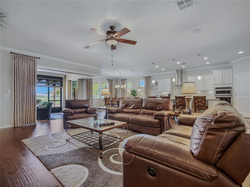 For Sale: $607,706 (3 beds, 3 baths, 2543 Square Feet)