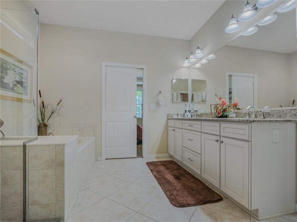For Sale: $607,706 (3 beds, 3 baths, 2543 Square Feet)